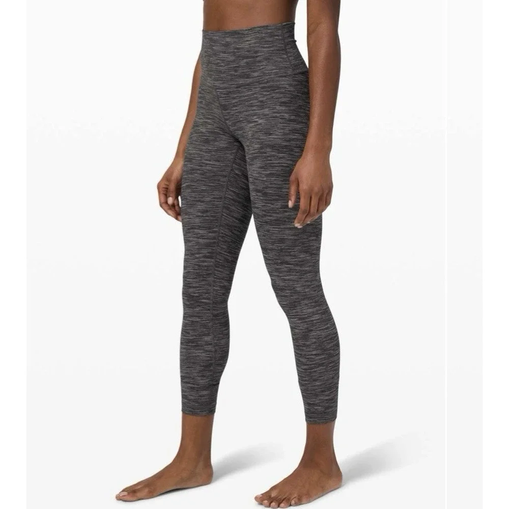 Lululemon Wunder Under High Rise Tight Women's Gray Striped Leggings Size 2‎